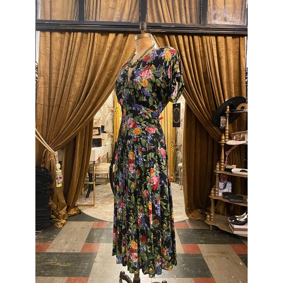 1980s midi dress, black floral rayon, 80s does 40s, 1940s style, medium, scarlet - Picture 8 of 10